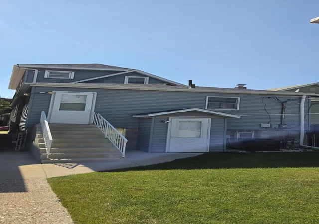 Photo 2 of Single family home for sale at 1539 Roberts Ave, Whiting, IN 46394 | MLS# 842900 | Listing updated on 2026-07-29