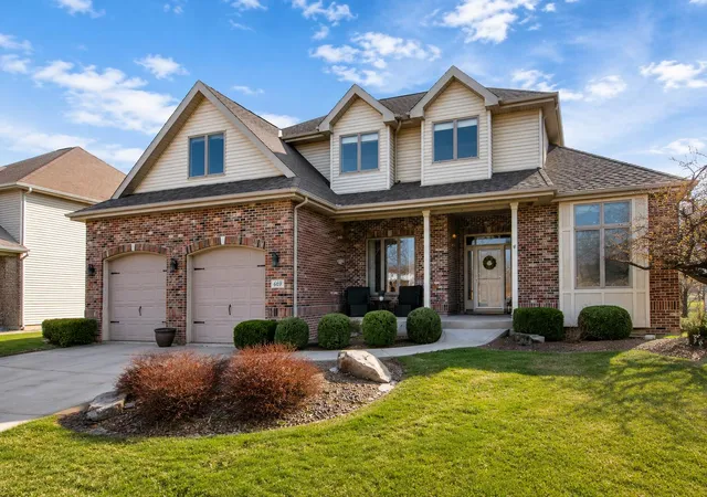 1st image of 669 Davis Cir, Crown Point, IN 46307 | MLS# 842746