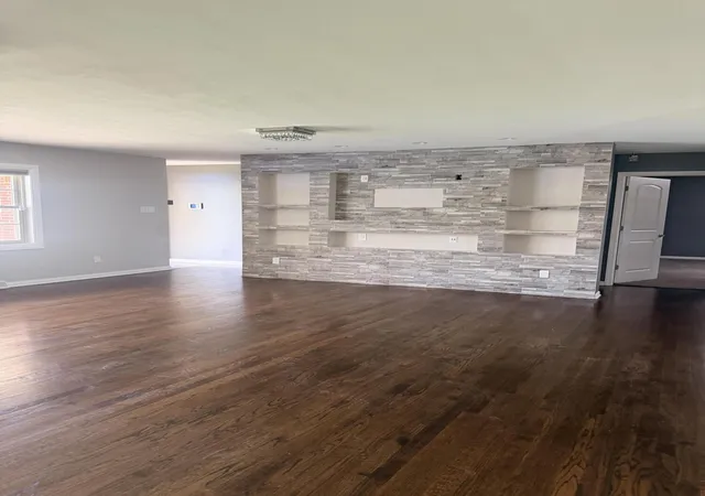 3rd image of 6092 Cleveland St, Merrillville, IN 46410 | MLS# 842913