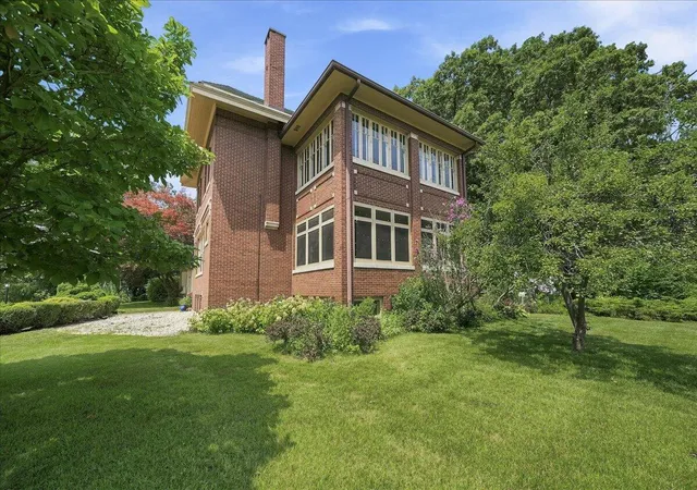 Photo 4 of Single family home for sale at 229 E Morgan Ave, Chesterton, IN 46304 | MLS# 842756 | Listing updated on 2026-09-08