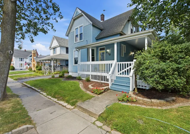 3rd image of 310 S Court St, Crown Point, IN 46307 | MLS# 842771