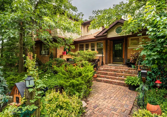 3rd image of 7334 Baring Pkwy, Hammond, IN 46324 | MLS# 842844