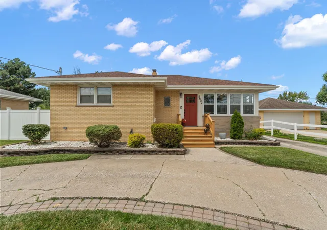 1st image of 8600 Calumet Ave, Munster, IN 46321 | MLS# 842759
