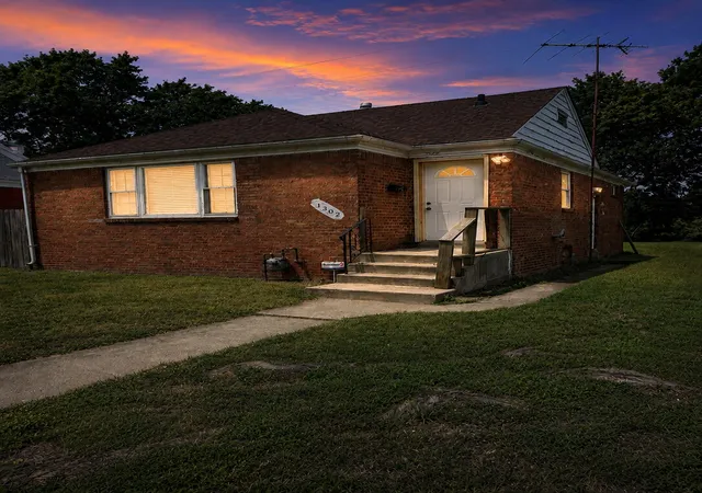 2nd image of 1302 Dakota St, Gary, IN 46403 | MLS# 842775