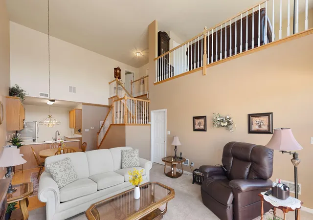 image of 1245 Auburn Meadow Ln, Schererville, IN 46375 | MLS# 842829