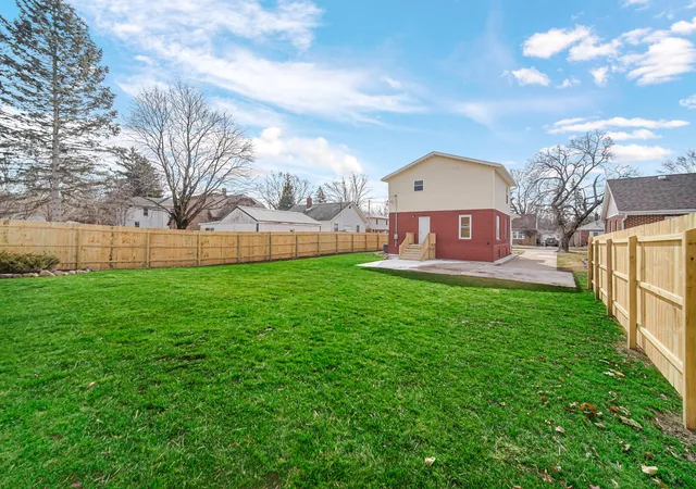 Photo 4 of Sale Pending at 807 Division St, La Porte, IN 46350 | MLS# 842794 | Listing updated on 2026-09-19