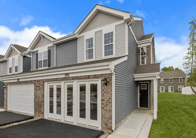 1st image of 453 Cressmoor Blvd, Hobart, IN 46342 | MLS# 842781