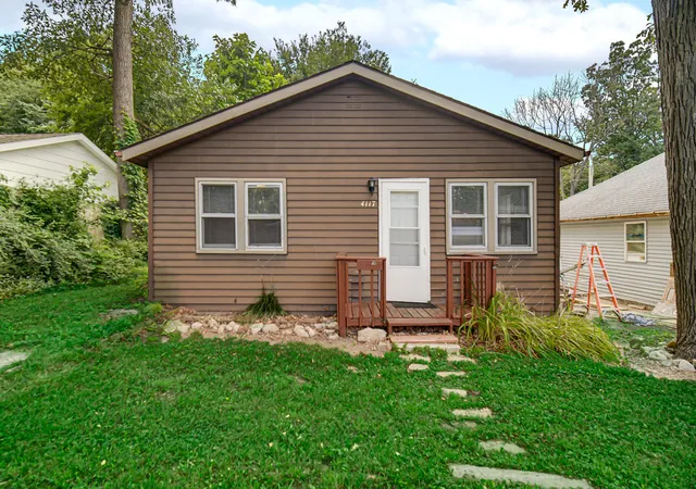 1st image of 4117 Wildwood Rd, Valparaiso, IN 46383 | MLS# 842888