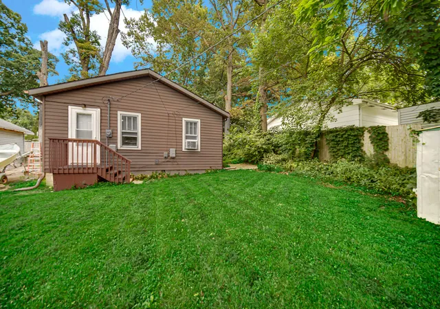 4th image of 4117 Wildwood Rd, Valparaiso, IN 46383 | MLS# 842888