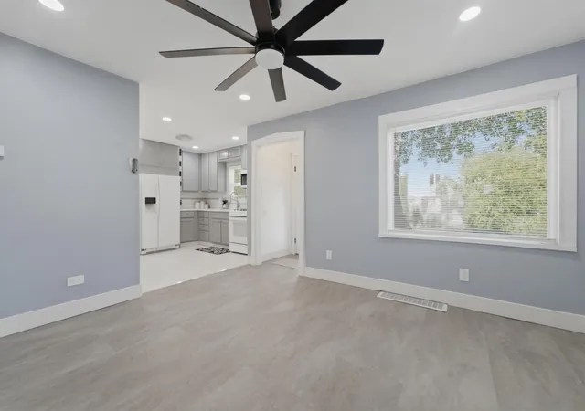 4th image of 2650 Monroe St, Gary, IN 46407 | MLS# 842797