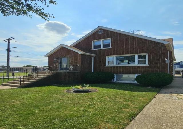Photo 3 of Sale Pending at 4034 Euclid Ave, East Chicago, IN 46312 | MLS# 842826 | Listing updated on 2026-08-19