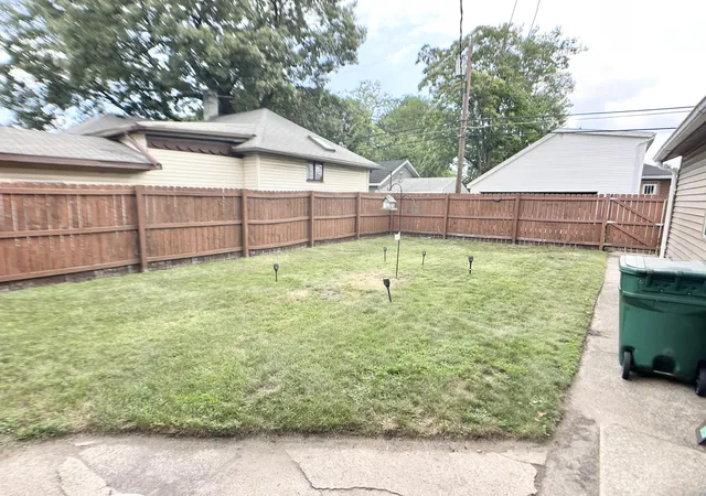 4th image of 6607 Alabama Ave, Hammond, IN 46323 | MLS# 843364