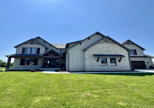 Single family home for sale at 8450 W 105th Avenue, Saint John, IN 46373 | MLS# 842866