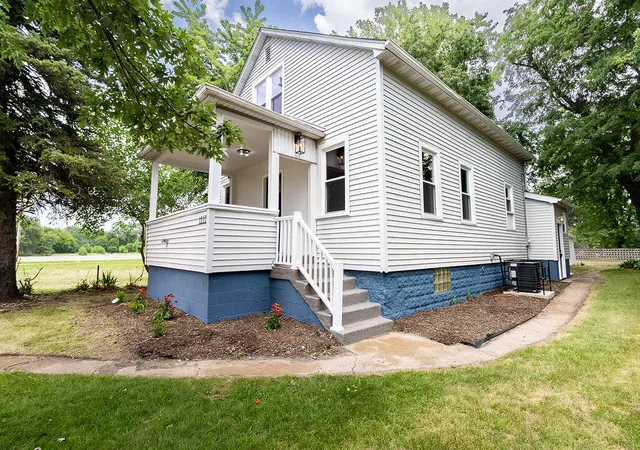 5th image of 1517 Jennings St, Gary, IN 46404 | MLS# 842865