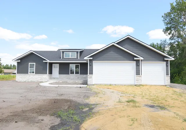 1st image of 11999 Lilac St, De Motte, IN 46310 | MLS# 842884