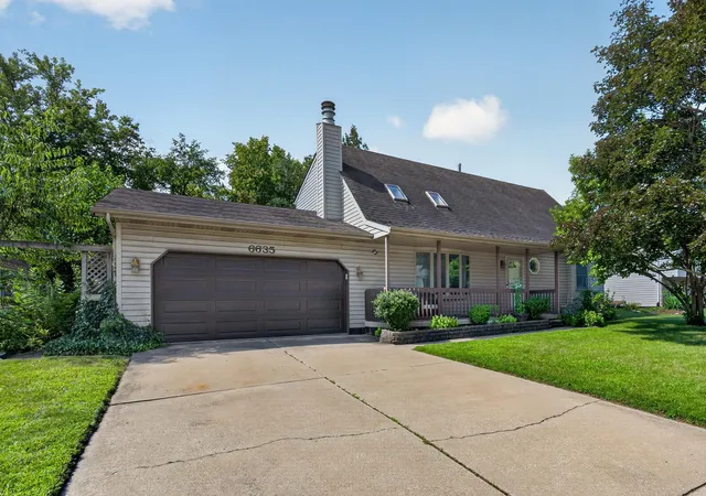 1st image of 6635 Hawthorne Ave, Portage, IN 46368 | MLS# 843163
