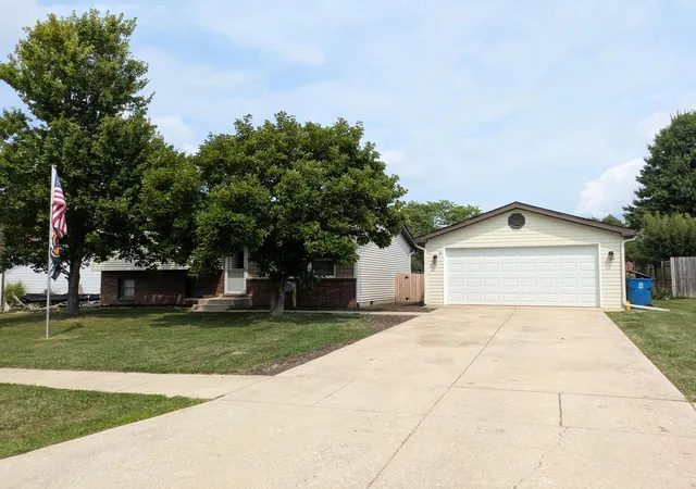 2nd image of 17533 Calhoun St, Lowell, IN 46356 | MLS# 842958