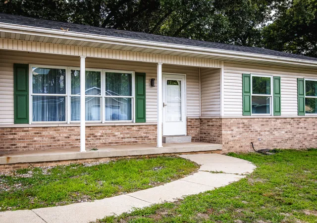 2nd image of 2124 Saffron St, Portage, IN 46368 | MLS# 842965