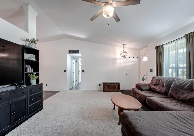 5th image of 2124 Saffron St, Portage, IN 46368 | MLS# 842965