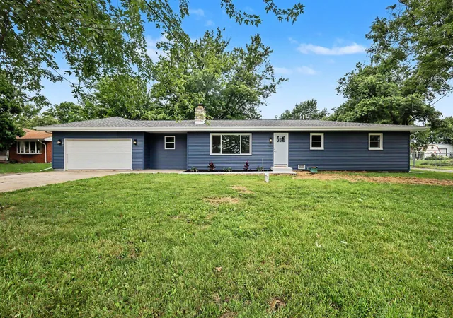 2nd image of 838 N 450 W, Valparaiso, IN 46385 | MLS# 843074