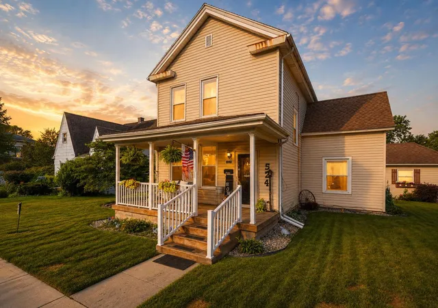1st image of 524 N College Ave, Rensselaer, IN 47978 | MLS# 843003