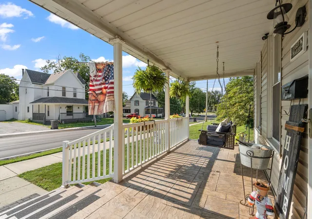4th image of 524 N College Ave, Rensselaer, IN 47978 | MLS# 843003