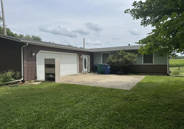 2nd image of 5201 S 500 W, La Porte, IN 46350 | MLS# 843210