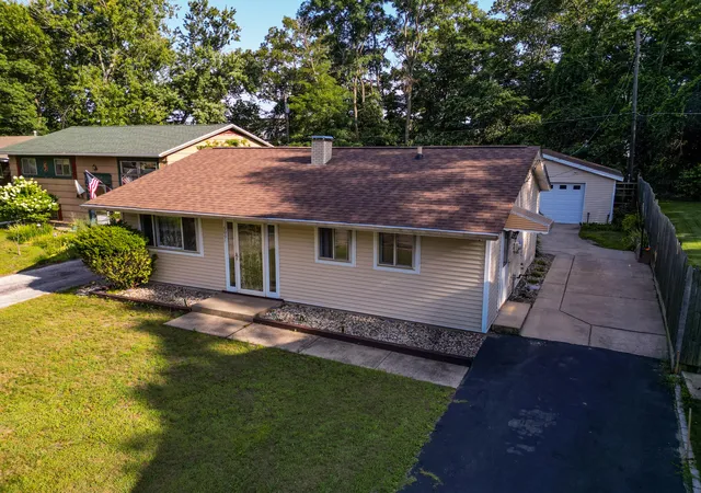 2nd image of 609 Washington Park Blvd, Michigan City, IN 46360 | MLS# 842970