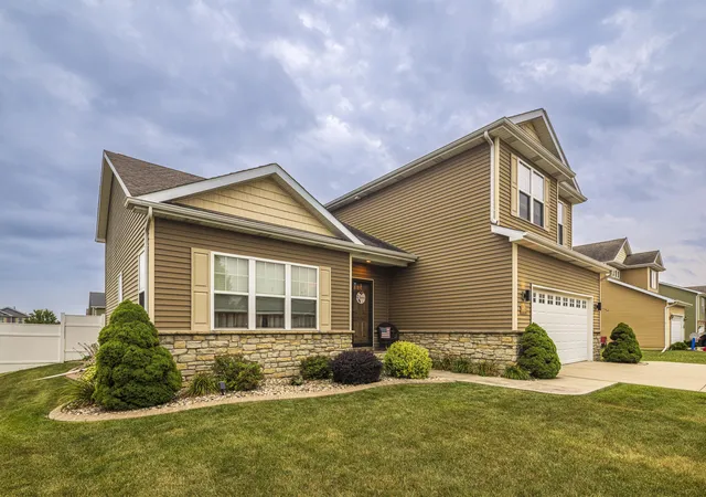 3rd image of 18429 Kaiti Dr, Lowell, IN 46356 | MLS# 843009