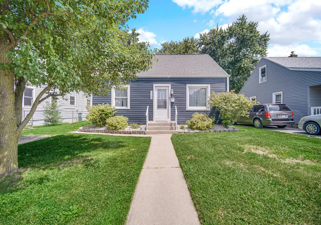 1st image of 1106 Beulah Vista Blvd, Valparaiso, IN 46383 | MLS# 843006