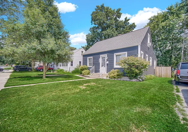 3rd image of 1106 Beulah Vista Blvd, Valparaiso, IN 46383 | MLS# 843006