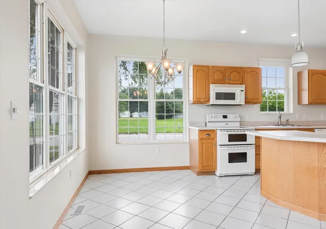4th image of 6976 Squirrel Creek Ave, Portage, IN 46368 | MLS# 843113