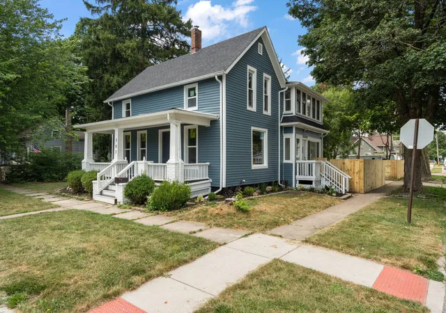 2nd image of 302 G St, La Porte, IN 46350 | MLS# 842999
