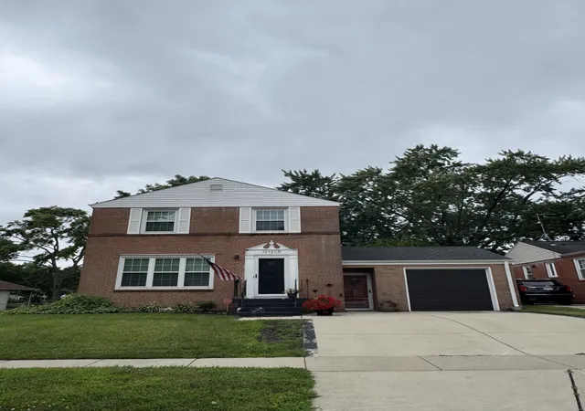 1st image of 129 Beverly Blvd, Hobart, IN 46342 | MLS# 843053