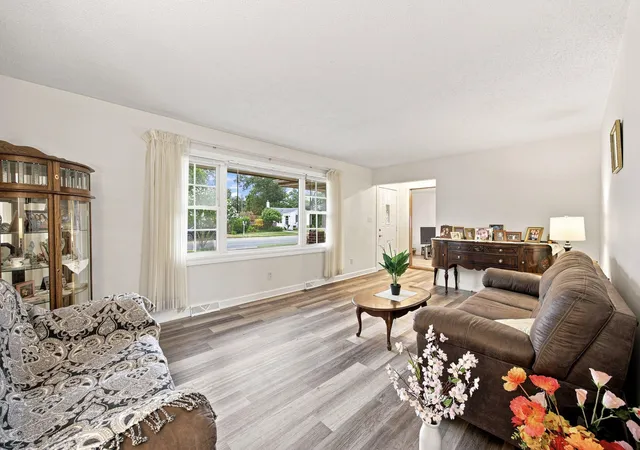 4th image of 203 N Wiggs St, Griffith, IN 46319 | MLS# 843051