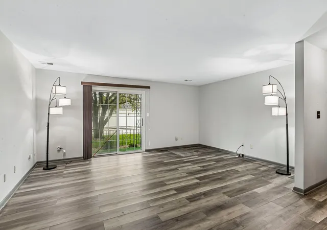 5th image of 1238 Camellia Dr #10, Munster, IN 46321 | MLS# 843081