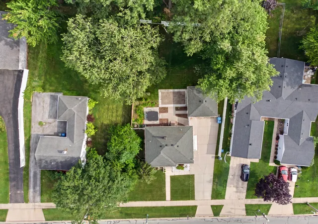 image of 217 E Joliet St, Schererville, IN 46375 | MLS# 843049