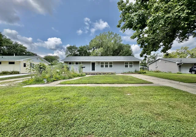 1st image of 70 N Hillcrest Ave, Hobart, IN 46342 | MLS# 843171