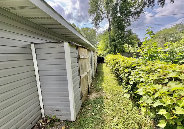 24th image of 70 N Hillcrest Ave, Hobart, IN 46342 | MLS# 843171