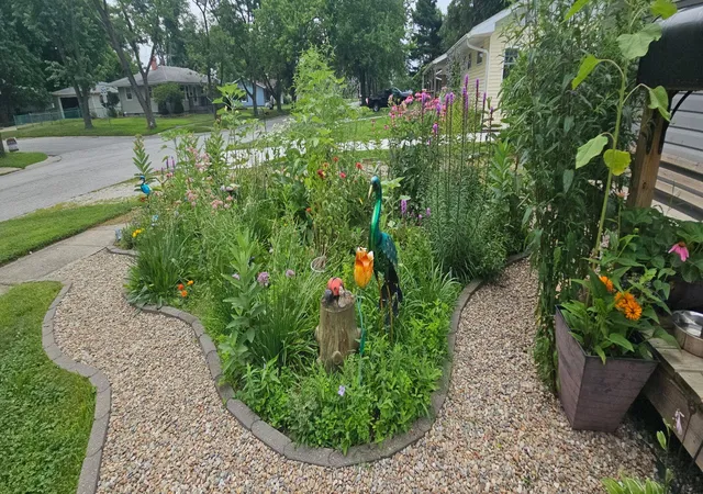 3rd image of 70 N Hillcrest Ave, Hobart, IN 46342 | MLS# 843171
