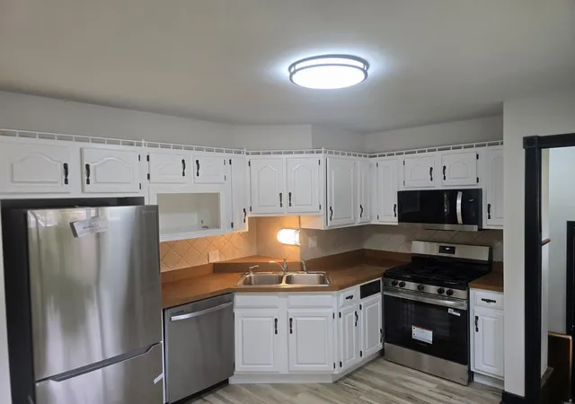 3rd image of 4422 E 20Th Ct, Lake Station, IN 46405 | MLS# 843025