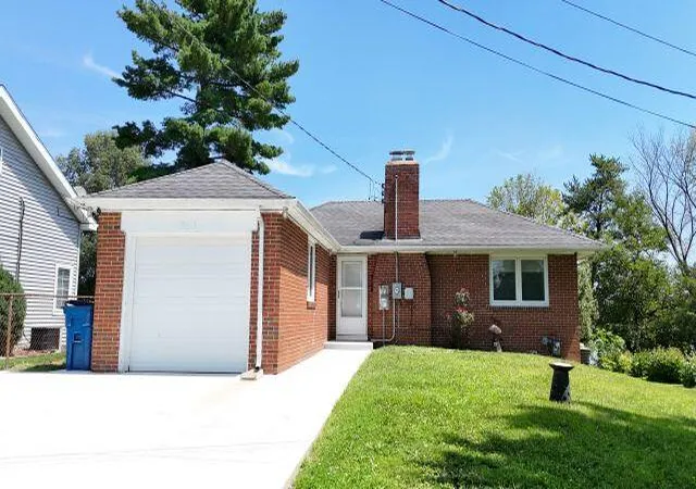 1st image of 363 W Lakeview Dr, Lowell, IN 46356 | MLS# 843037