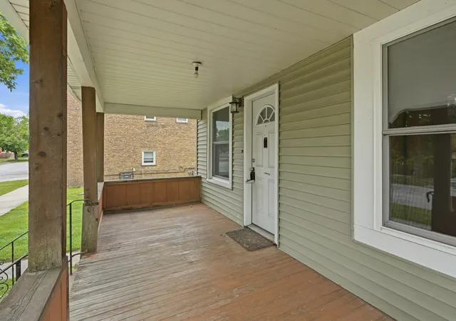 4th image of 237 E 142Nd St, Hammond, IN 46327 | MLS# 843083