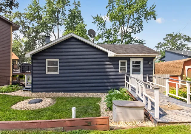 1st image of 409 Lakeview Ct, Lowell, IN 46356 | MLS# 843040