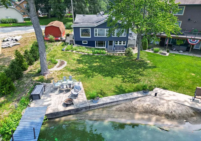 2nd image of 409 Lakeview Ct, Lowell, IN 46356 | MLS# 843040