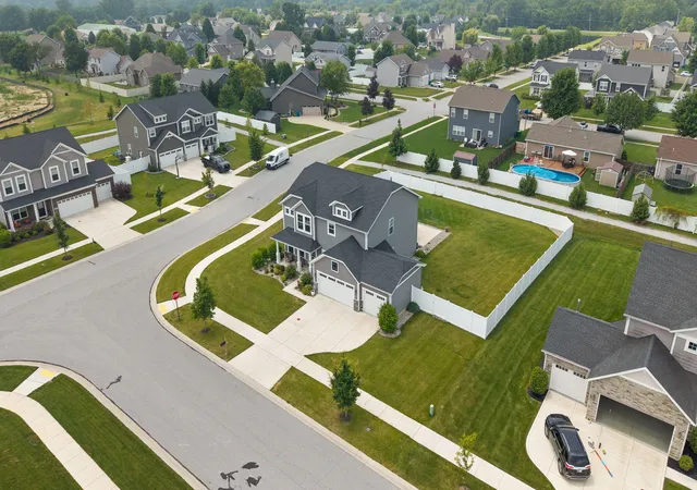 42nd image of 528 Sweetbay St, Valparaiso, IN 46385 | MLS# 843055