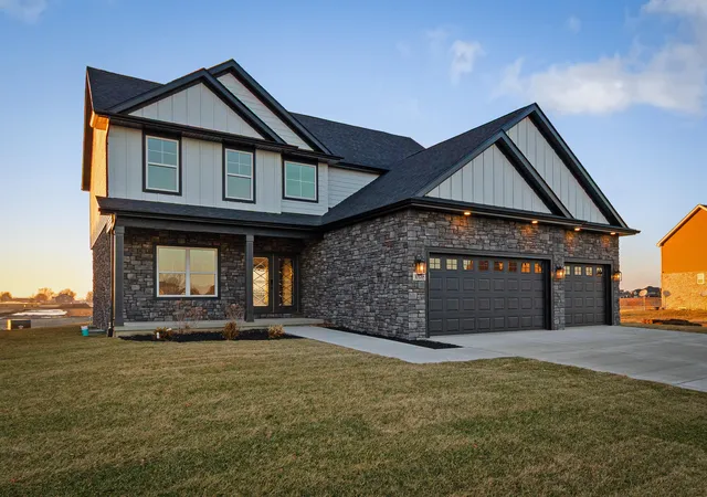 2nd image of 10138 Sentry Dr, Saint John, IN 46373 | MLS# 843046