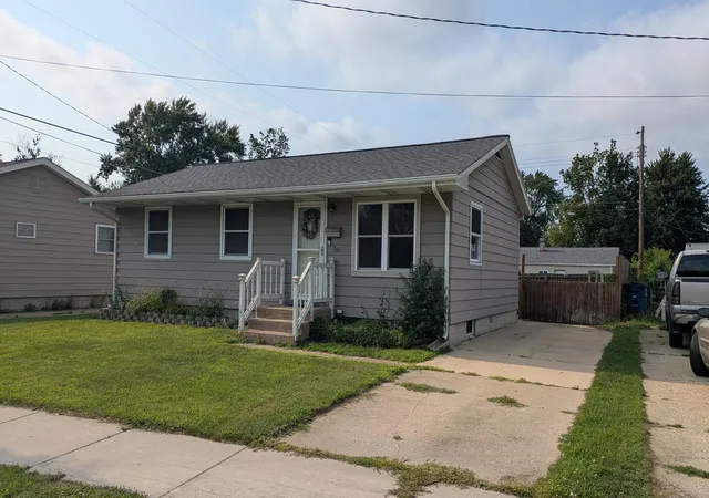 1st image of 505 Indiana Ave, Michigan City, IN 46360 | MLS# 843065