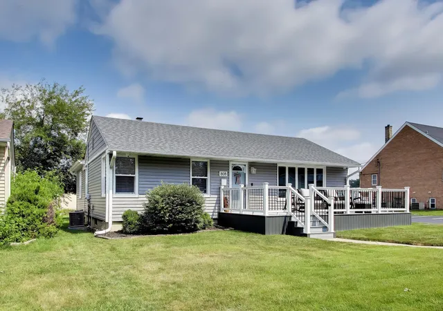 2nd image of 808 N Court St, Crown Point, IN 46307 | MLS# 843178