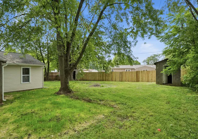 22nd image of 436 Piedmont Rd, Valparaiso, IN 46385 | MLS# 843063